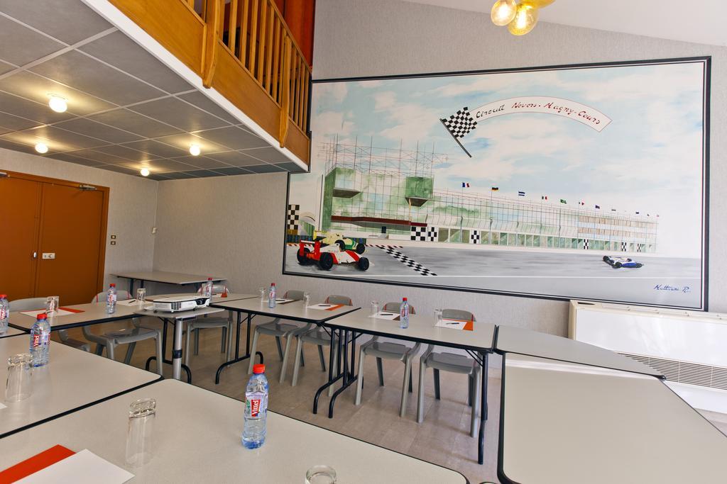 Cit'Hotel Du Circuit Magny-Cours Luaran gambar