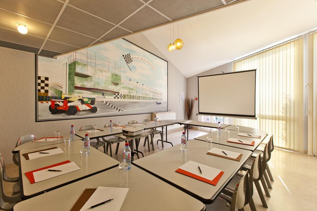 Cit'Hotel Du Circuit Magny-Cours Luaran gambar