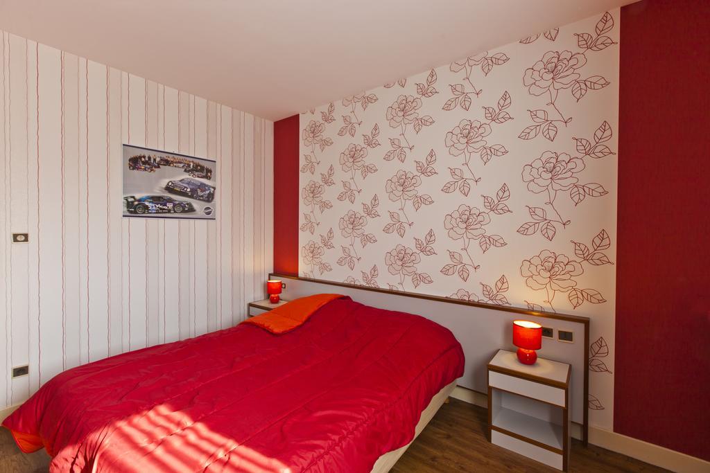 Cit'Hotel Du Circuit Magny-Cours Luaran gambar