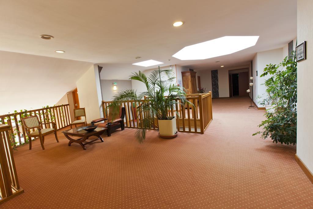 Cit'Hotel Du Circuit Magny-Cours Luaran gambar