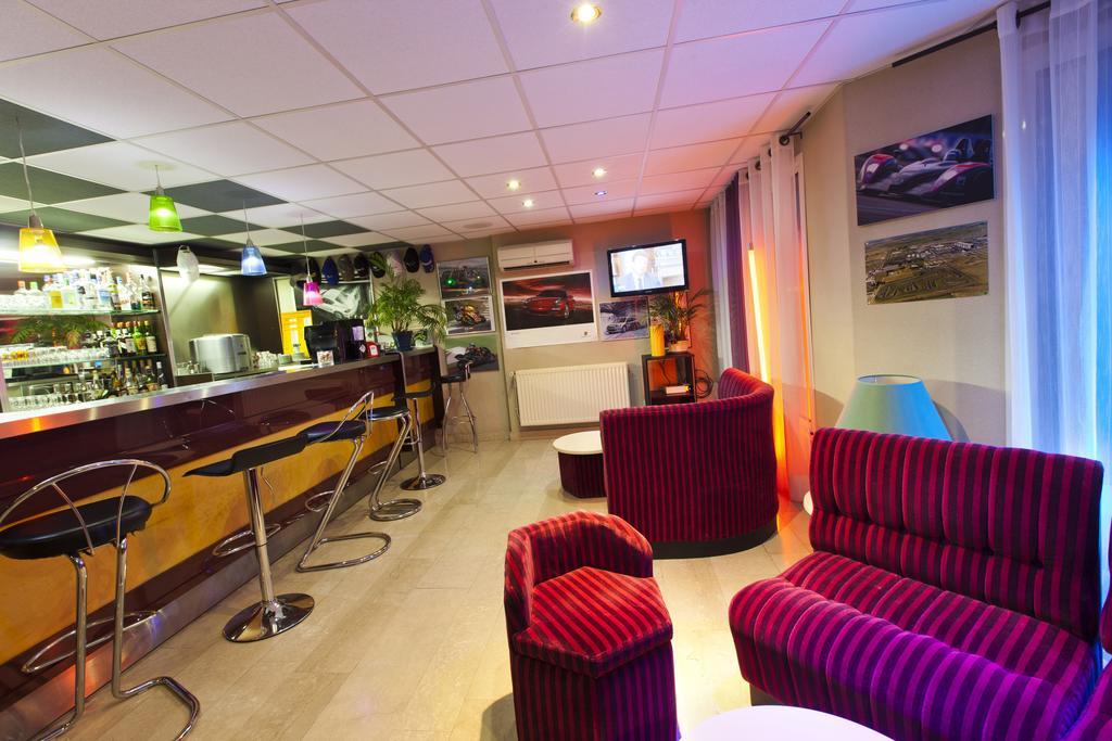 Cit'Hotel Du Circuit Magny-Cours Luaran gambar