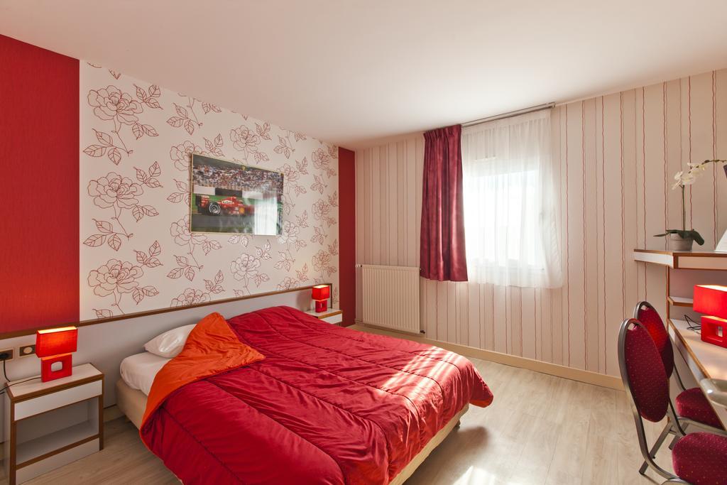 Cit'Hotel Du Circuit Magny-Cours Luaran gambar